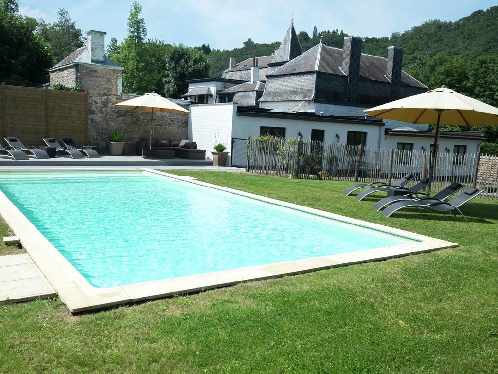 Modern Mansion In Hasti Re Par Del With Pool Villa Hastiere-par-dela Kültér fotó